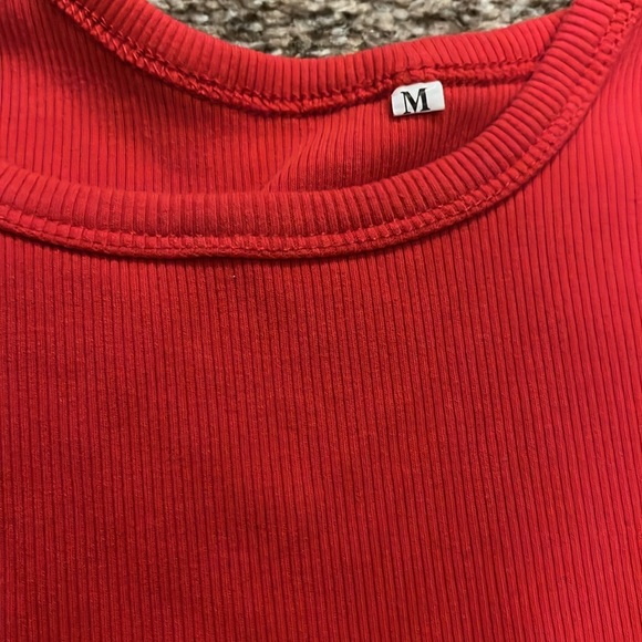 Red tank top - Picture 2 of 2